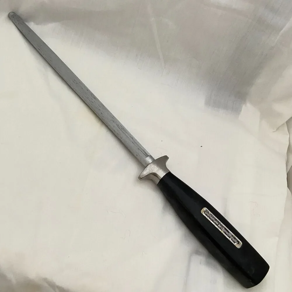#8566 VINTAGE SABATIER PROFESSIONAL FRANCE 9 1/2 CARBON STEEL SHARPENER